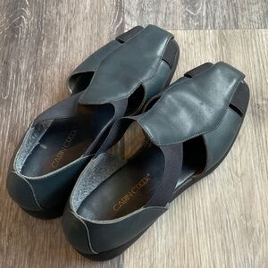 Cabin Creek women’s Black Sandals